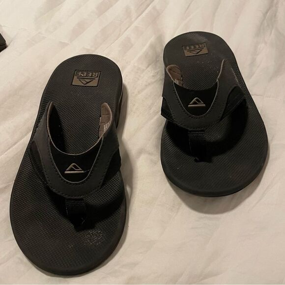 Reef Other - MENS REEF SANDALS BROWN W BOTTLE OPENER HARDLY WORN US 8 EU 40